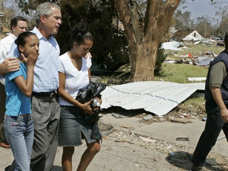 President Bush bezoekt New Orleans na orkaan Katrina