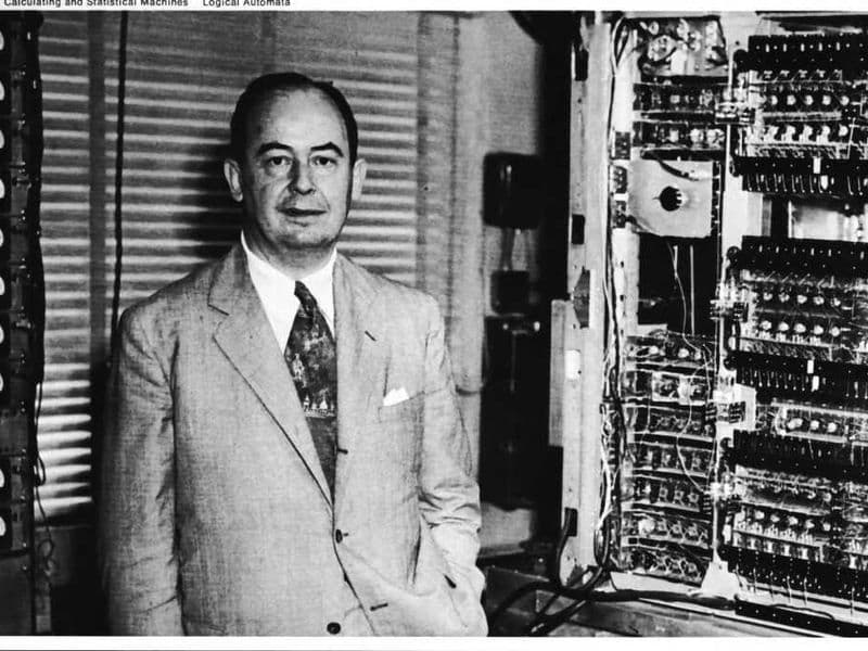 John Von Neumann met computer